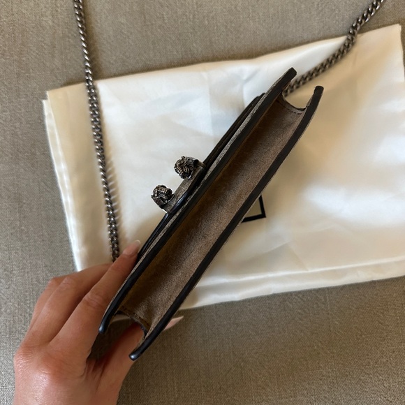 GUCCI DIONYSUS GG SUPREME SUPER MINI (Authentic) - Picture 11 of 16